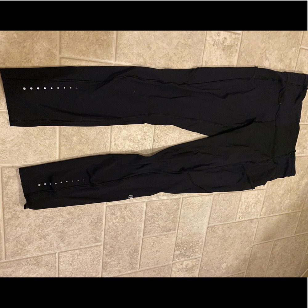 Lululemon Fast and Free Tight 25”, Size 6